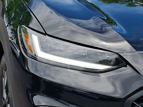 Used 2024 Honda HR-V Sport image 9