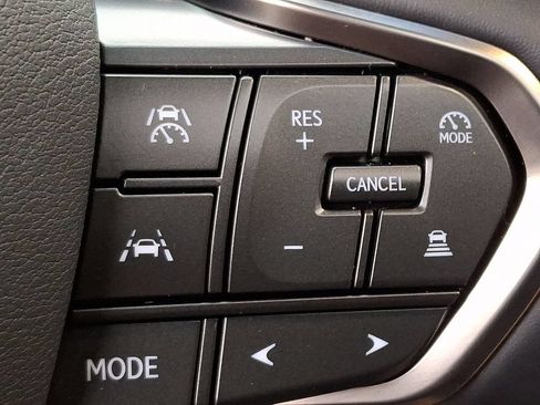 Used 2025 Lexus LX 600 4WD w/ Luxury Package image 25