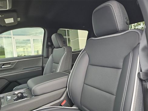 New 2026 GMC Sierra EV Elevation image 23