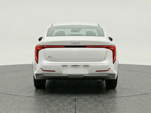 Used 2025 Kia K4 FWD image 7