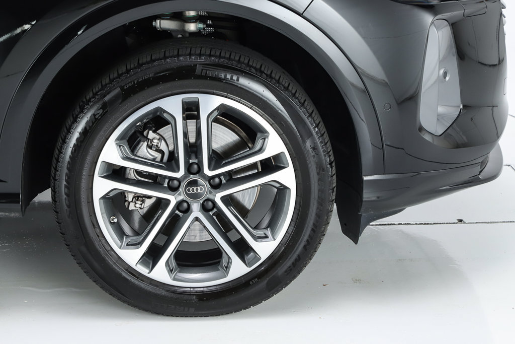 Used 2025 Audi Q5 Premium AWD/4WD image 60