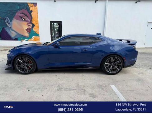 Used 2020 Chevrolet Camaro ZL1 image 12