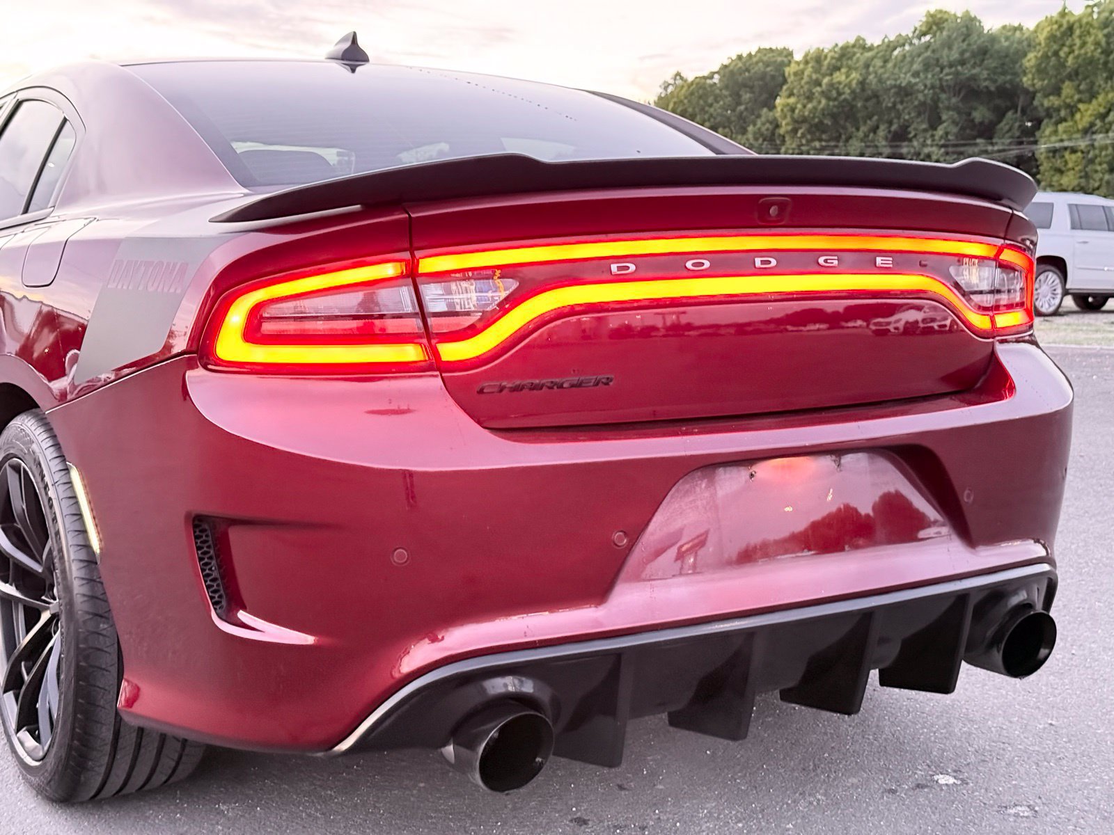 Used 2022 Dodge Charger Scat Pack w/ Daytona Edition Group RWD image 4