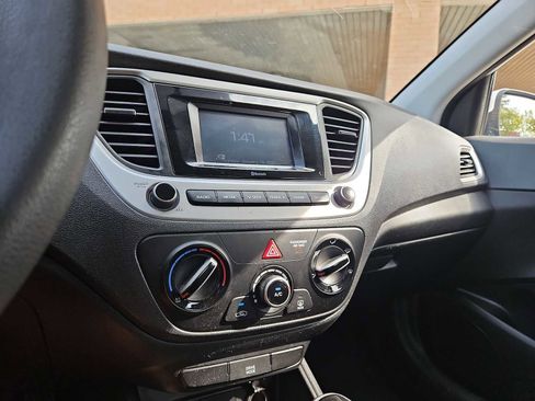 Used 2020 Hyundai Accent SE FWD image 27