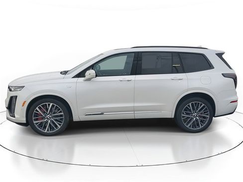 Certified 2024 Cadillac XT6 Sport w/ Technology Package image 2