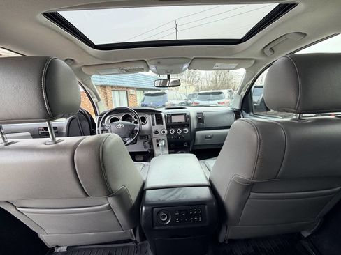 Used 2013 Toyota Sequoia SR5 w/ Premium Pkg image 46