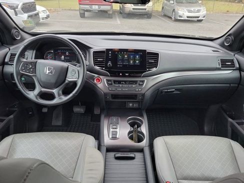 Used 2019 Honda Passport EX-L image 2