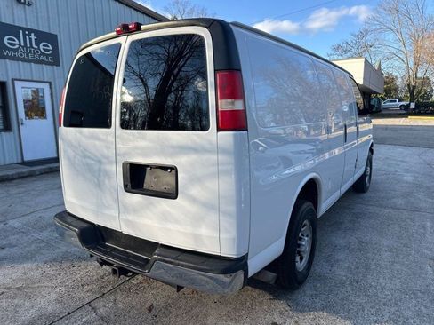 Used 2015 Chevrolet Express 3500 image 5
