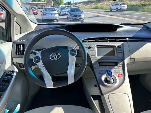 Used 2012 Toyota Prius Three FWD image 7