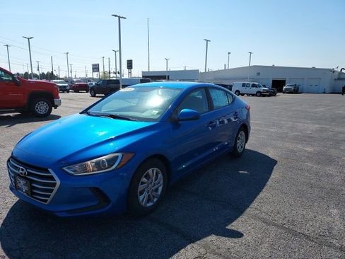 Used 2018 Hyundai Elantra SE FWD image 8