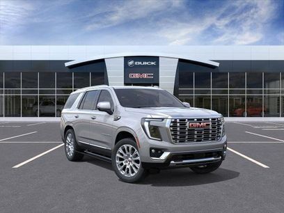 New 2025 GMC Yukon Denali w/ Sun & Power Step Package