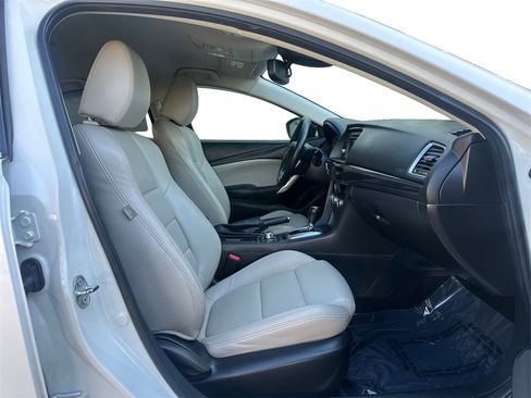 Used 2014 MAZDA MAZDA6 Touring w/ Touring Technology Package image 17