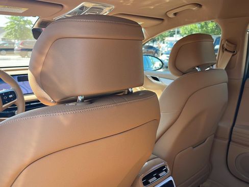 Used 2027 Genesis G80 2.5T AWD/4WD image 10