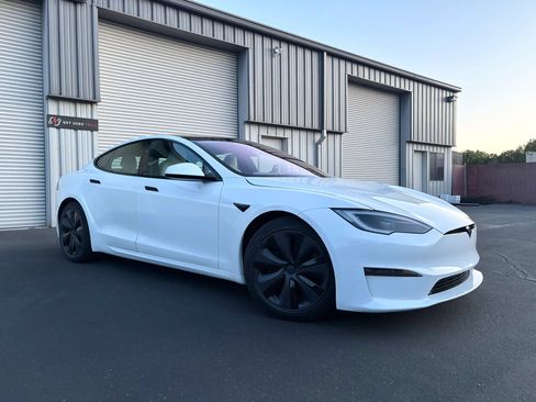Used 2023 Tesla Model S Standard Range AWD/4WD image 2