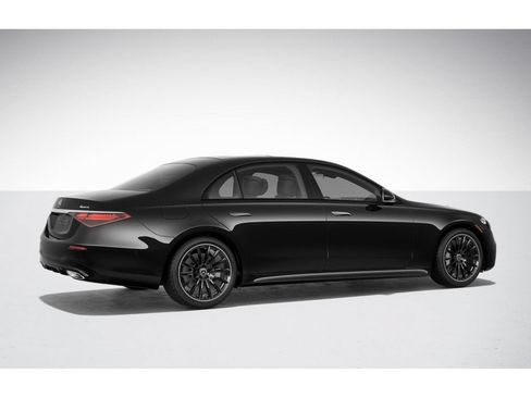Used 2025 Mercedes-Benz S 580e 4MATIC Sedan image 19