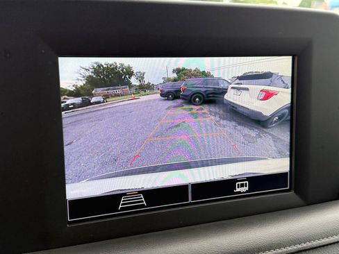 Used 2021 Chevrolet Tahoe 2WD image 11