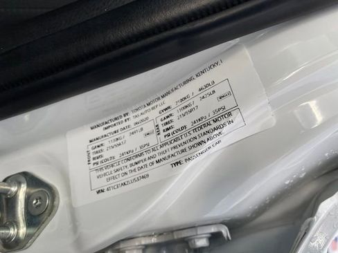 Used 2020 Toyota Camry LE image 22