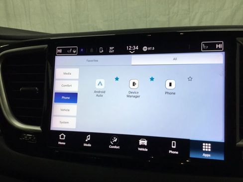 Used 2023 Chrysler Pacifica Touring-L FWD image 30