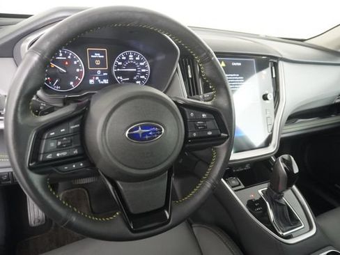 Certified 2025 Subaru Outback Onyx Edition AWD/4WD image 27
