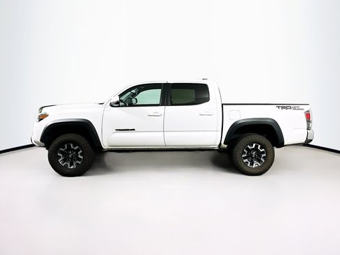 Used 2021 Toyota Tacoma TRD Off-Road RWD image 4