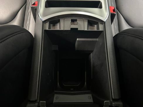 Used 2024 Ford Edge Titanium image 38