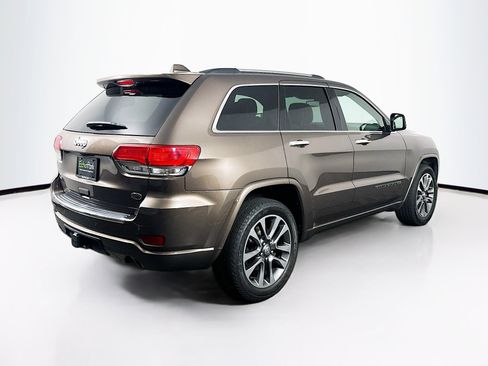 Used 2017 Jeep Grand Cherokee Overland AWD/4WD image 9