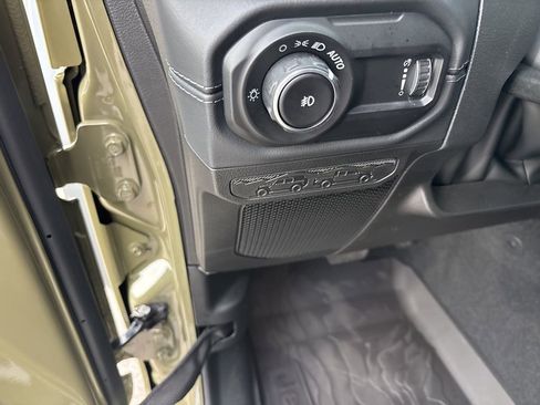 New 2026 Jeep Wrangler Unlimited Rubicon AWD/4WD image 23