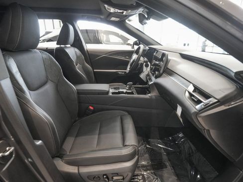 New 2026 Lexus RX 450h AWD image 13