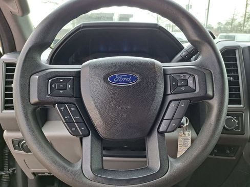 Used 2017 Ford F250 XL w/ STX Appearance Package image 9