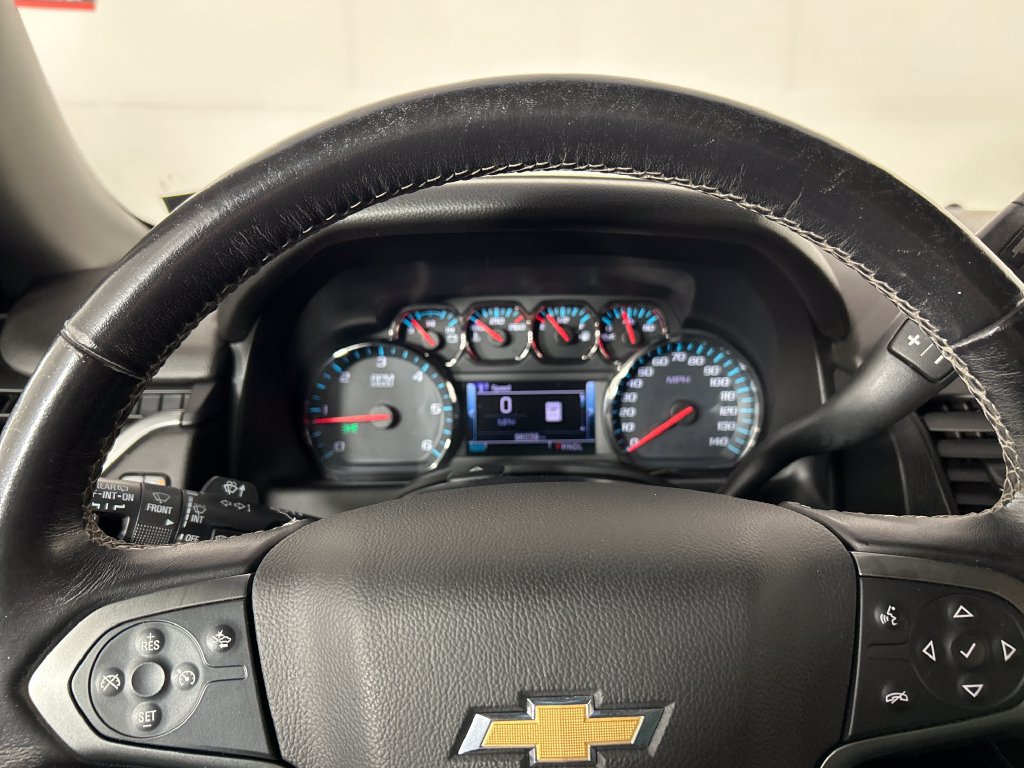Used 2019 Chevrolet Suburban LT AWD/4WD image 13