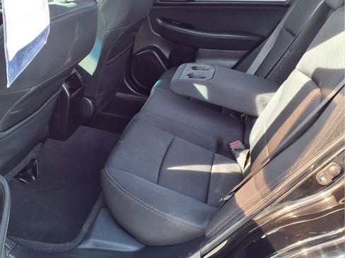 Used 2017 Subaru Legacy 2.5i Premium image 13