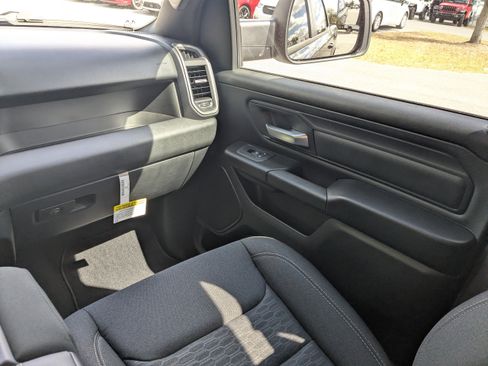 New 2026 RAM 1500 Express image 16
