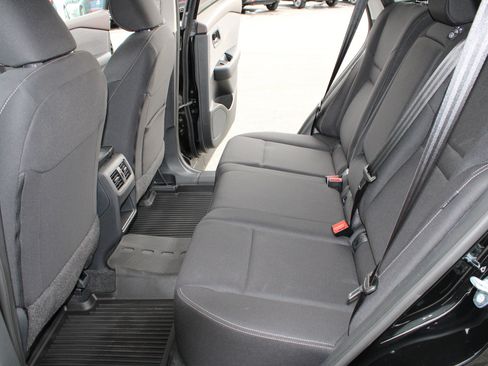 Used 2023 Nissan Rogue S AWD/4WD image 13