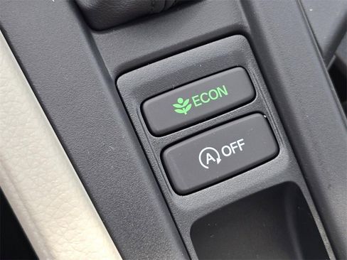 New 2025 Honda Accord SE image 9