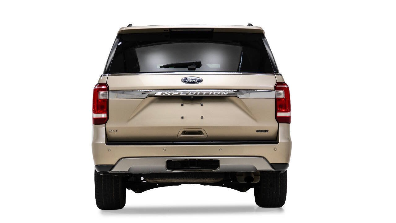 Used 2018 Ford Expedition XLT w/ Equipment Group 202A RWD image 8