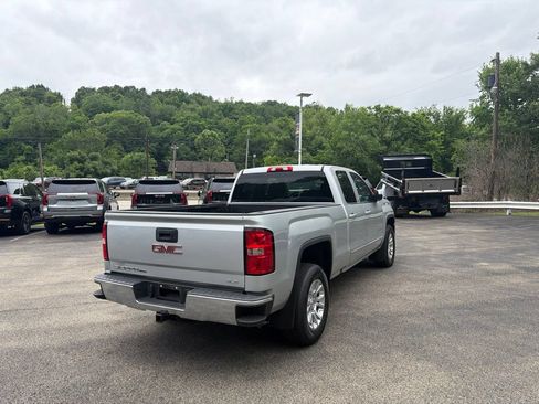 Used 2019 GMC Sierra 1500 SLE w/ SLE Value Package AWD/4WD image 3