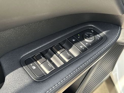 Used 2026 Lexus RX 350 Premium Plus w/ Accessory Package (Z1) image 17