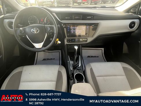 Used 2017 Toyota Corolla LE w/ LE Premium Package image 9