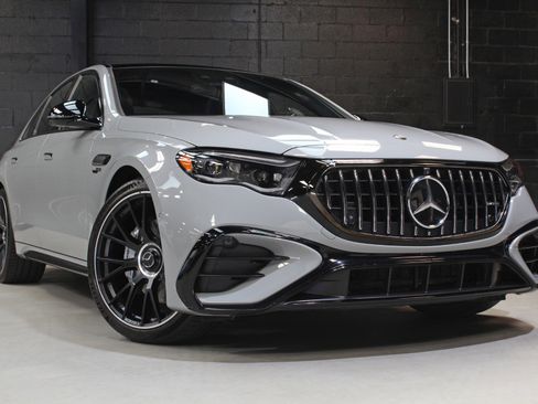 Used 2025 Mercedes-Benz E 53 AMG e 4MATIC Sedan image 12