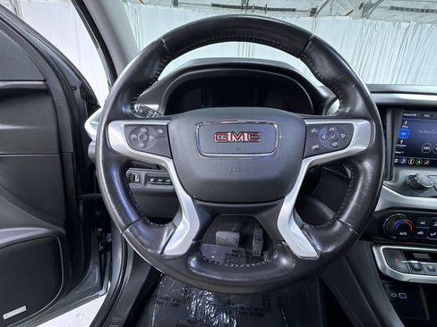 Used 2020 GMC Acadia SLT w/ Driver Alert Package II AWD/4WD image 12