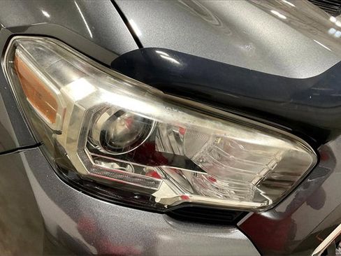 Used 2018 Toyota Tacoma TRD Sport image 30