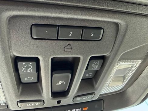 Used 2022 Chevrolet Silverado 1500 LTZ w/ LTZ Premium Package AWD/4WD image 30