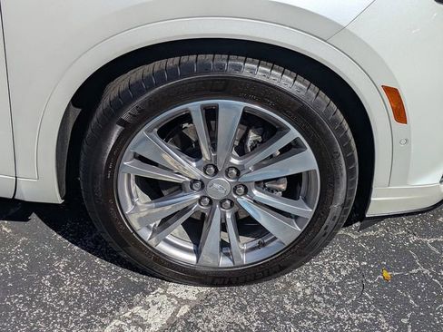 Certified 2025 Cadillac XT6 Premium Luxury w/ Platinum Package image 10