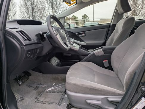 Used 2015 Toyota Prius Two image 12