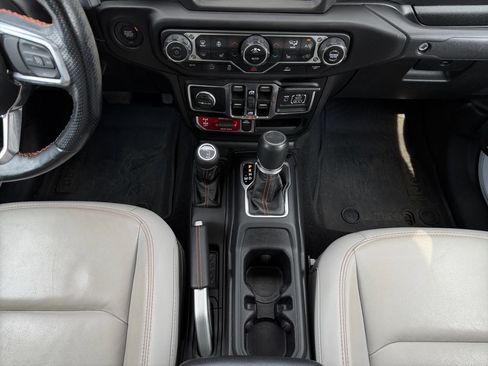 Used 2022 Jeep Gladiator Mojave w/ LED Lighting Group AWD/4WD image 25