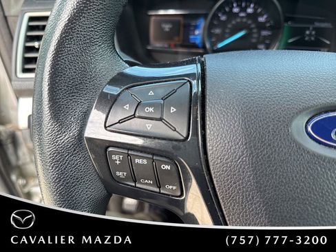 Used 2017 Ford Explorer XLT w/ Equipment Group 202A FWD image 13