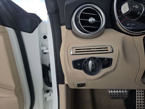Used 2023 Mercedes-Benz C 300 Cabriolet image 18