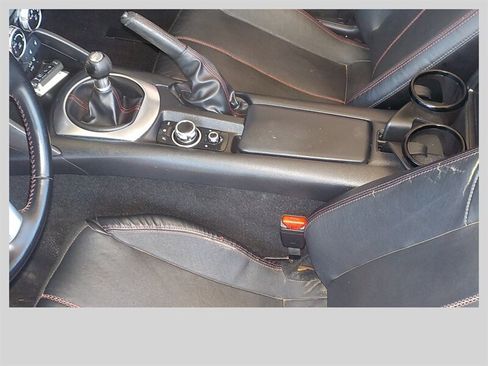 Used 2016 MAZDA MX-5 Miata Grand Touring RWD image 34