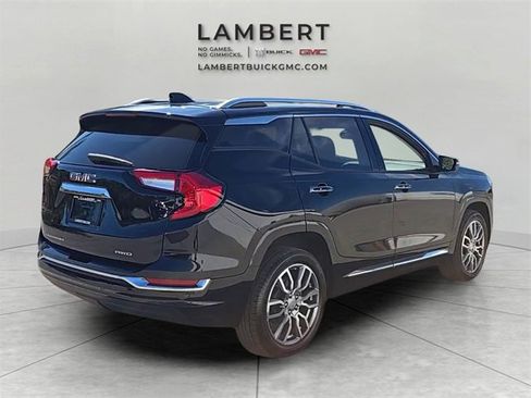 Used 2023 GMC Terrain Denali image 8