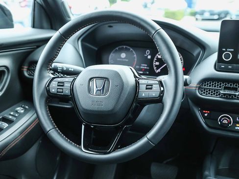 Used 2025 Honda HR-V Sport image 21